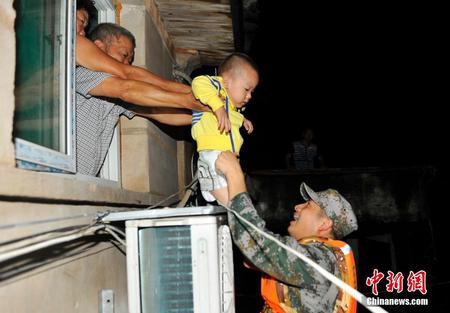 浙江多地爆发洪水及山体滑坡 多部门联合救援