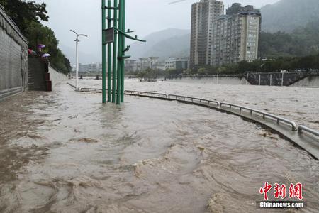 浙江多地爆发洪水及山体滑坡 多部门联合救援