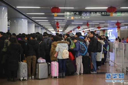 春节假期即将结束 多地迎来返程高峰