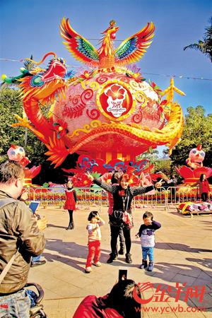 越秀花灯展“龙凤呈祥”大型特色灯组