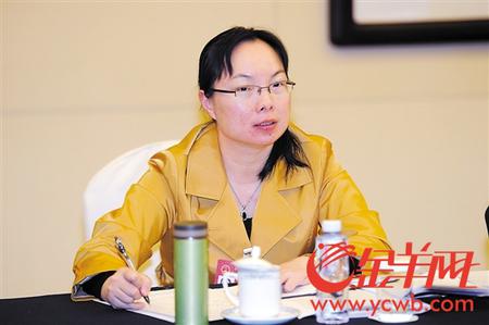 全国人大代表、梅县东山中学教师李杏玲：